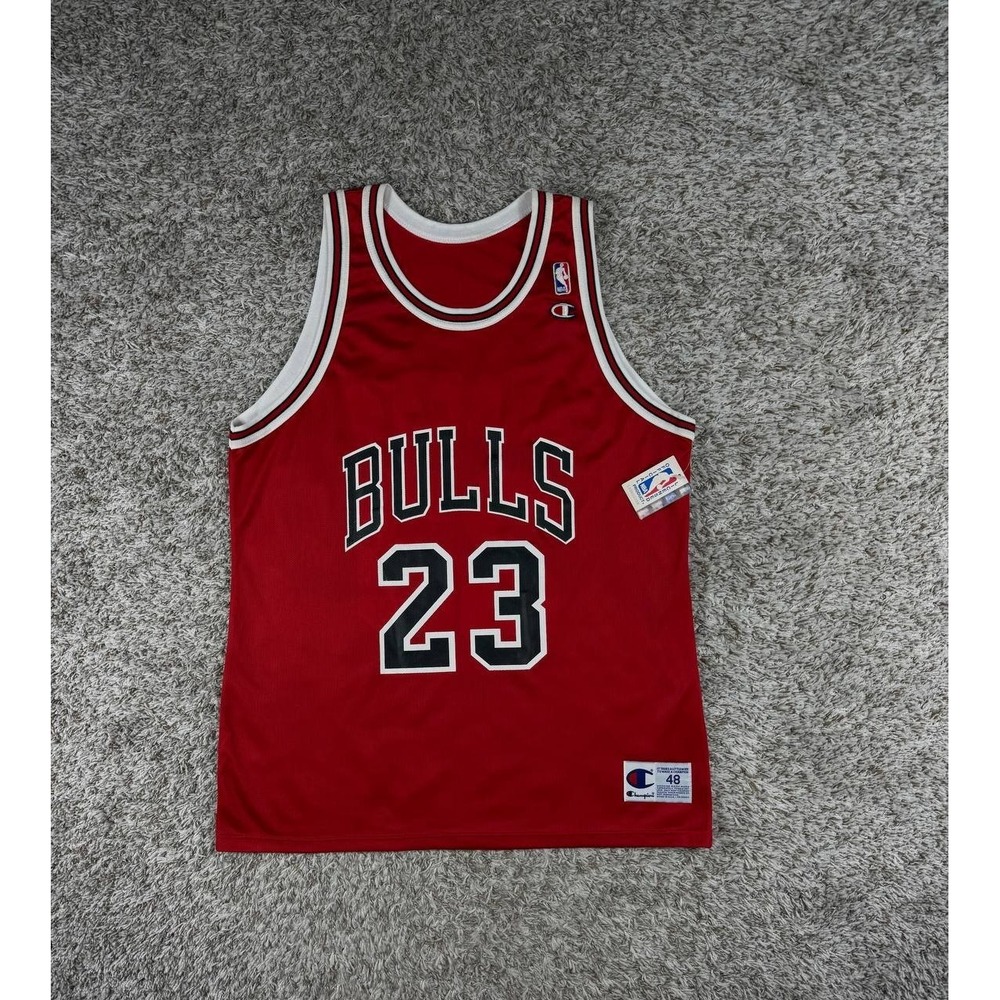 NWT Vintage 90s Champion Michael Jordan #23 Chicago Bulls Jersey Size 48 USA